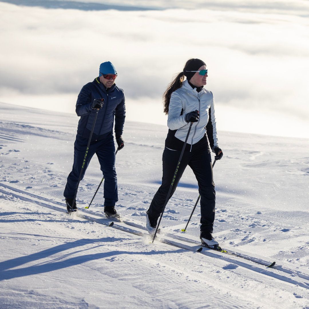 Neige. Skis piste femme : notre sélection de matériel à découvrir