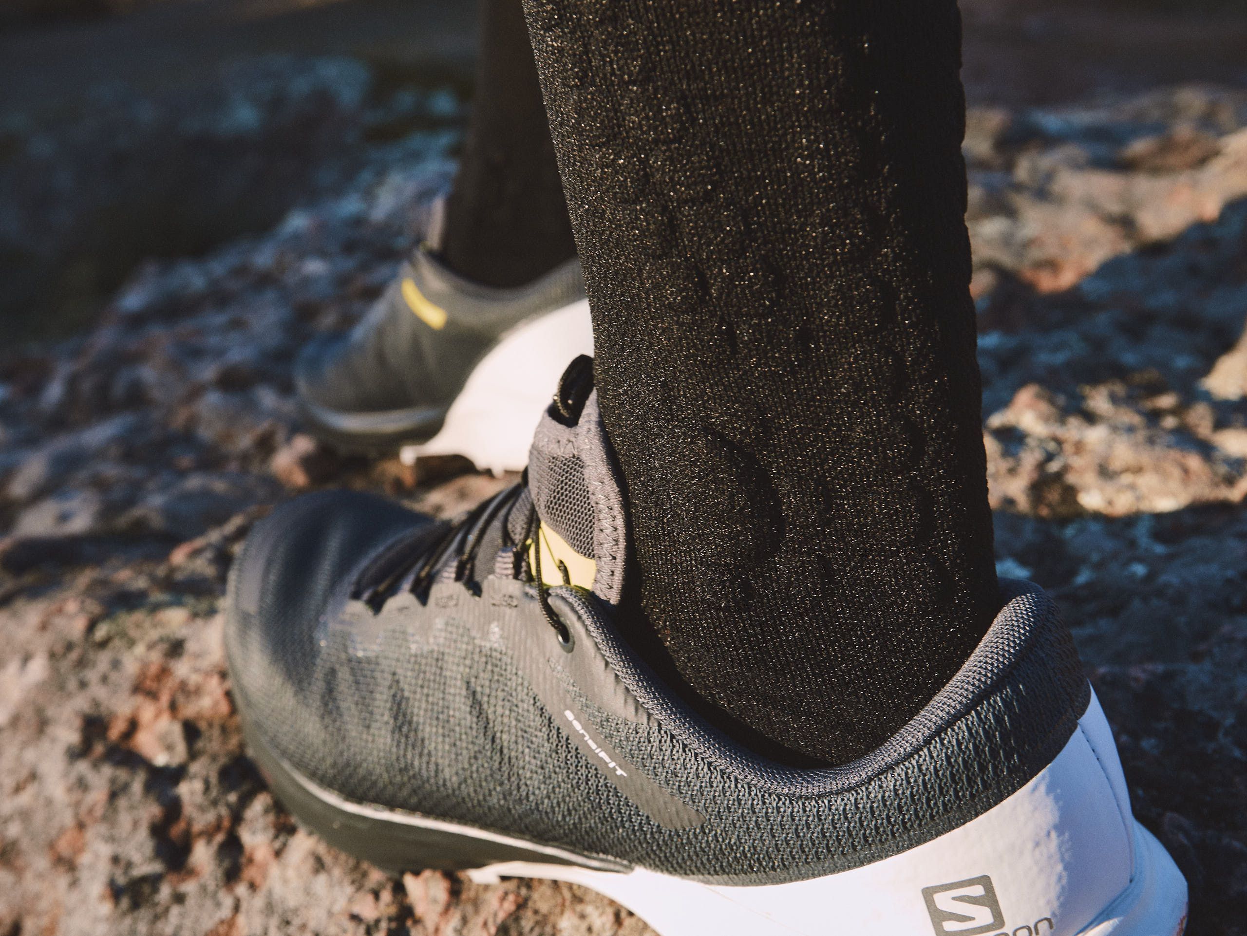 COMPRESSPORT PRS V4 LOW TRAIL