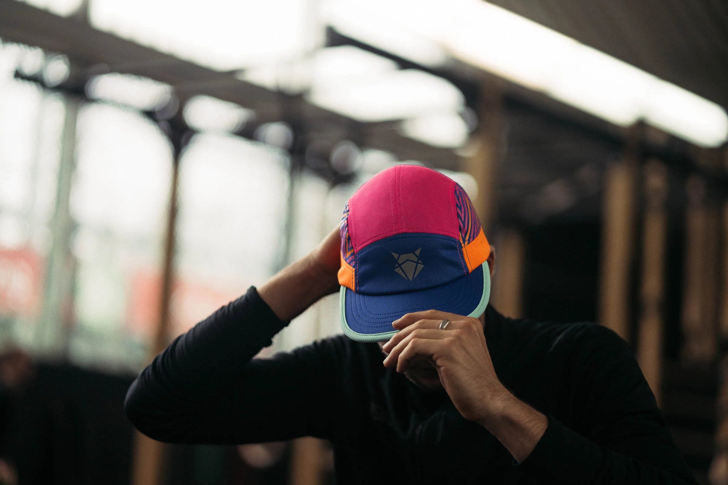 INCYLENCE RUNNING CAP SUNSET VIBRANCE