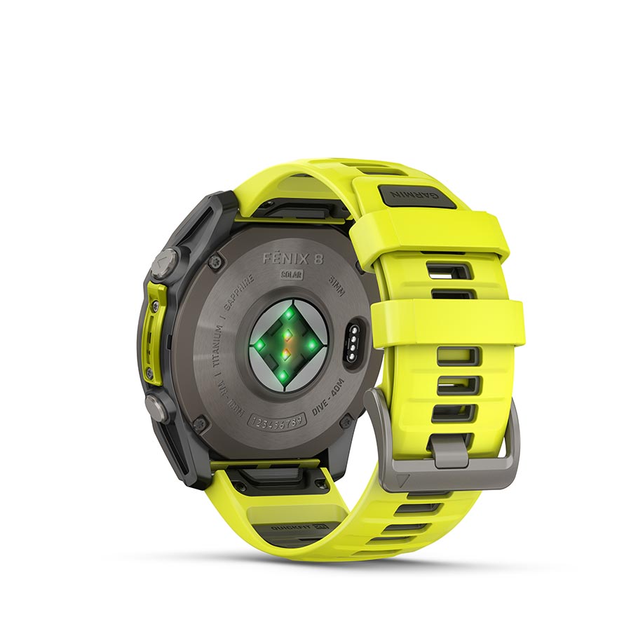 Garmin fenix 8 Solar Sapphire 51mm, Titane, vue 5