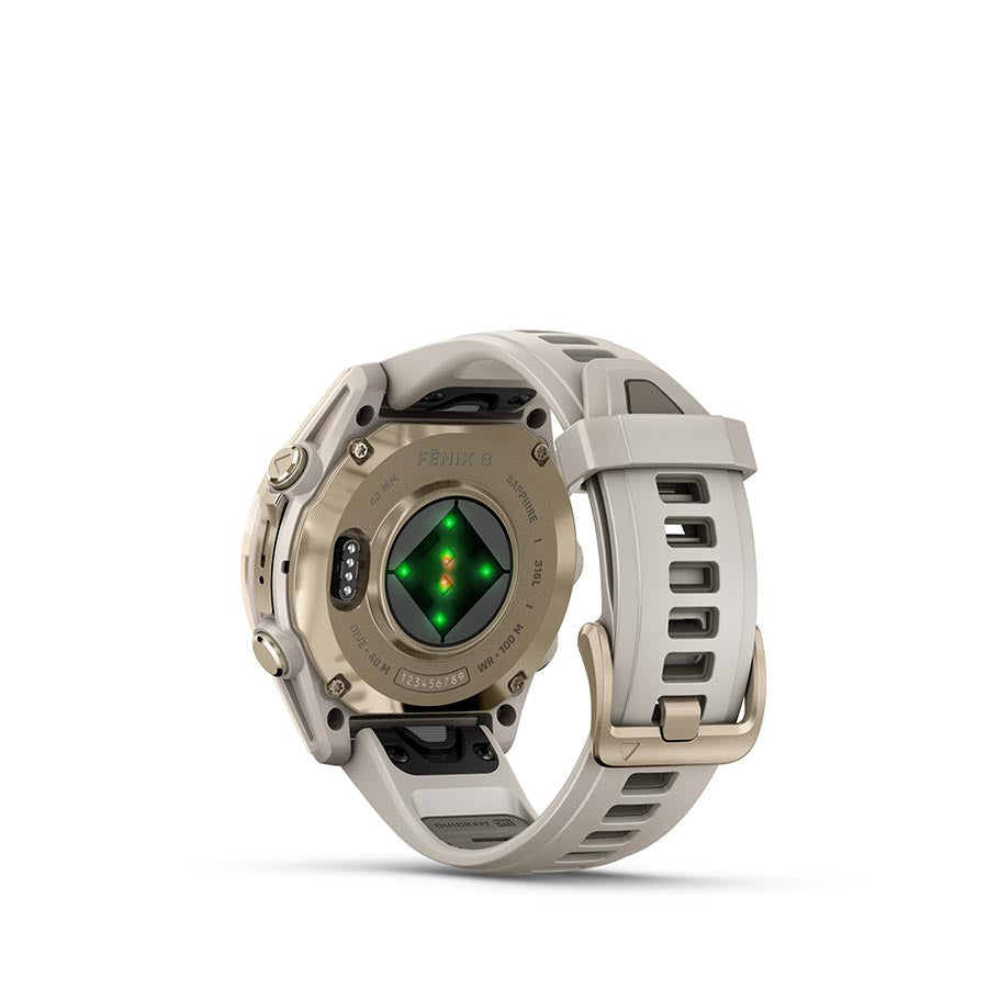 Garmin fenix 8 AMOLED Sapphire 43mm, Or, vue 5