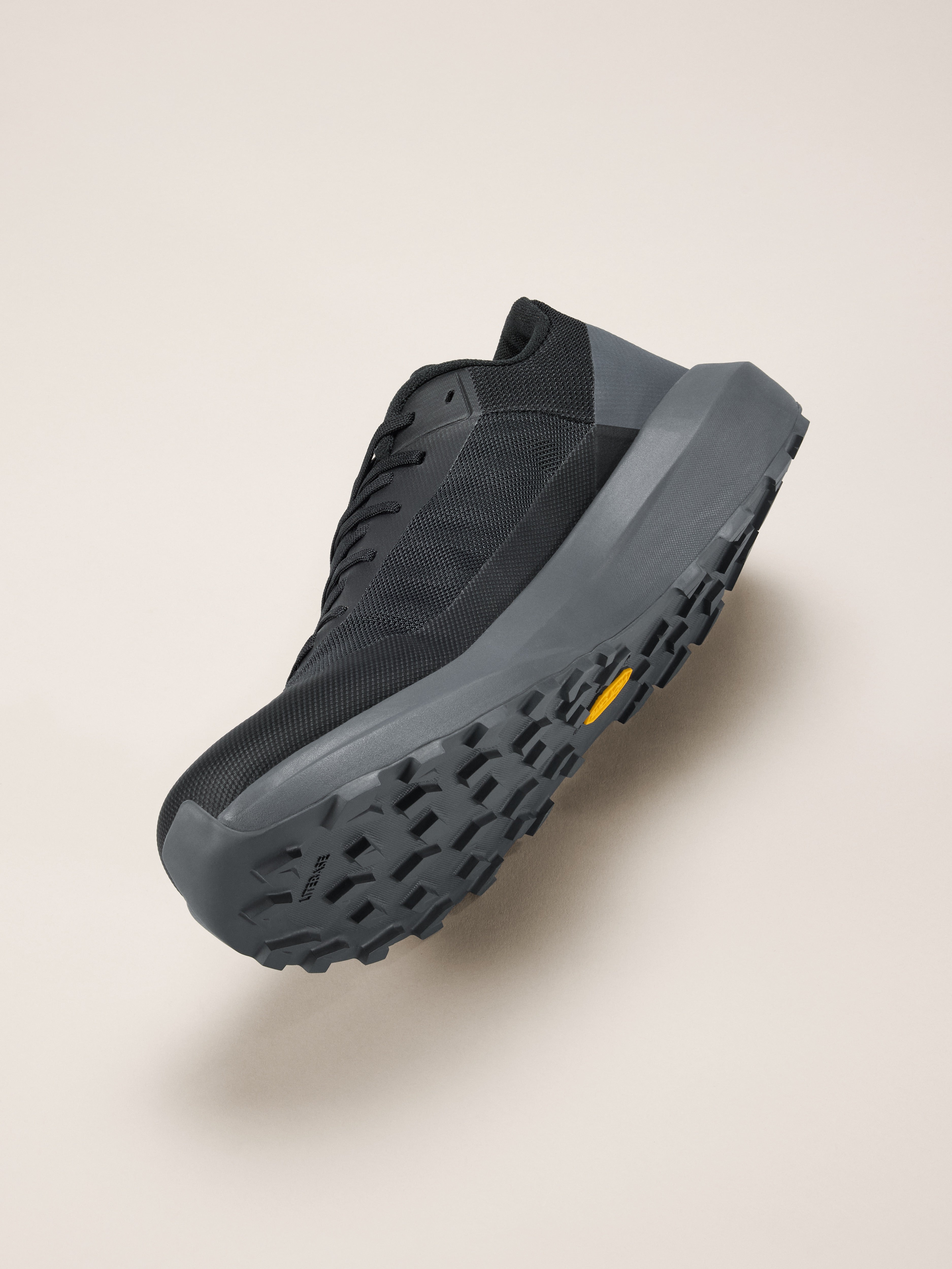 ARC'TERYX NORVAN LD 4 F/W