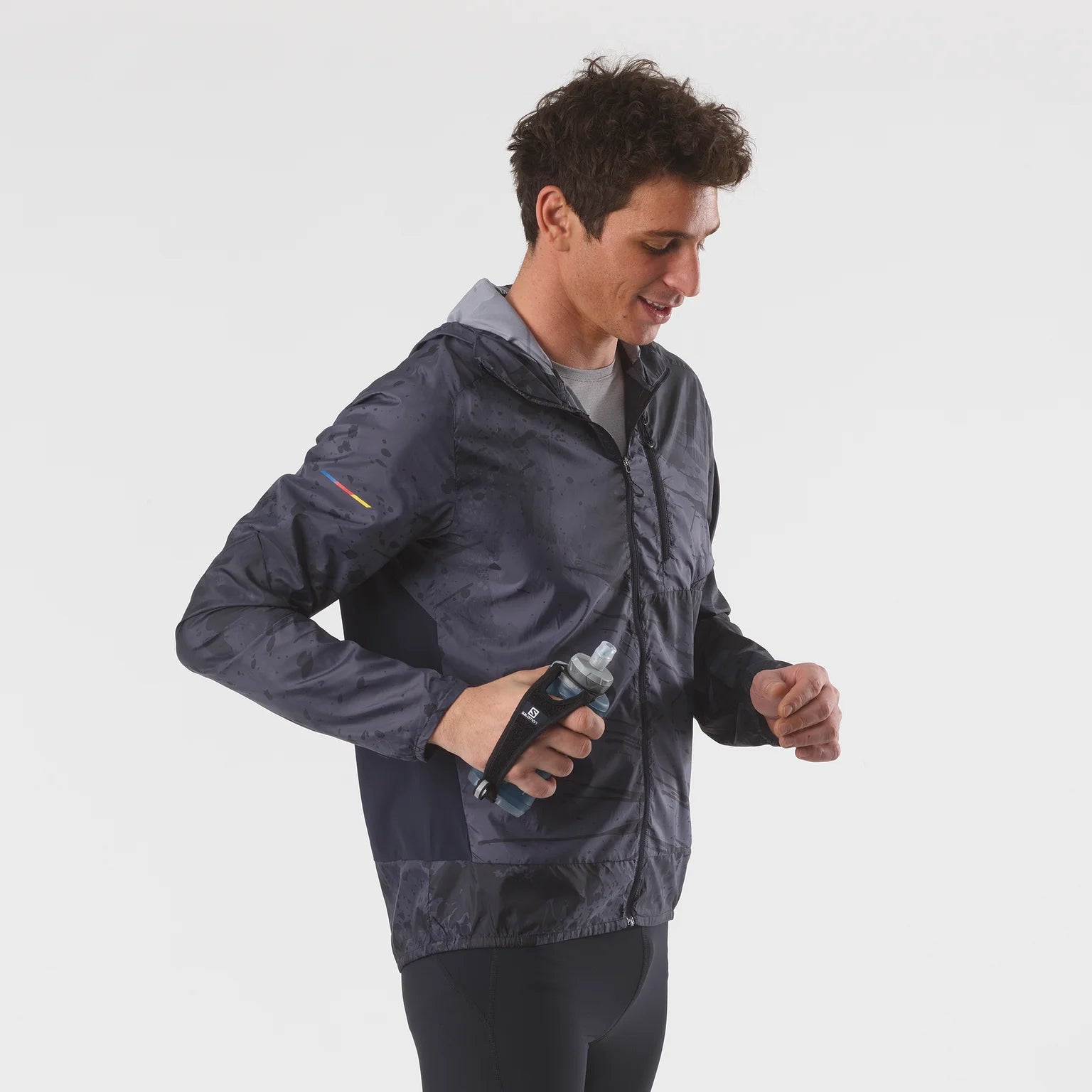 salomon_active-handheld_unisex_black-slate-grey_laboutiquedulac_2