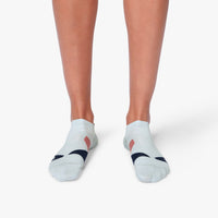 ON PERFORMANCE LOW SOCK F/W